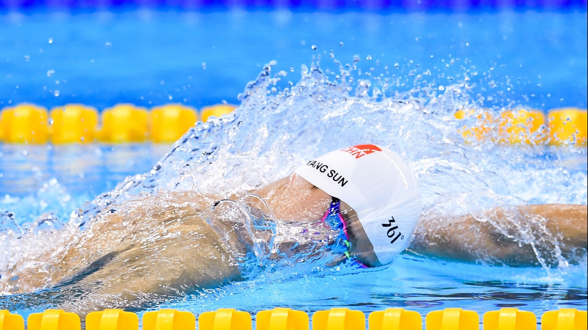 “沙滩合球:天府新区沙滩赛场迎来新明星运动”