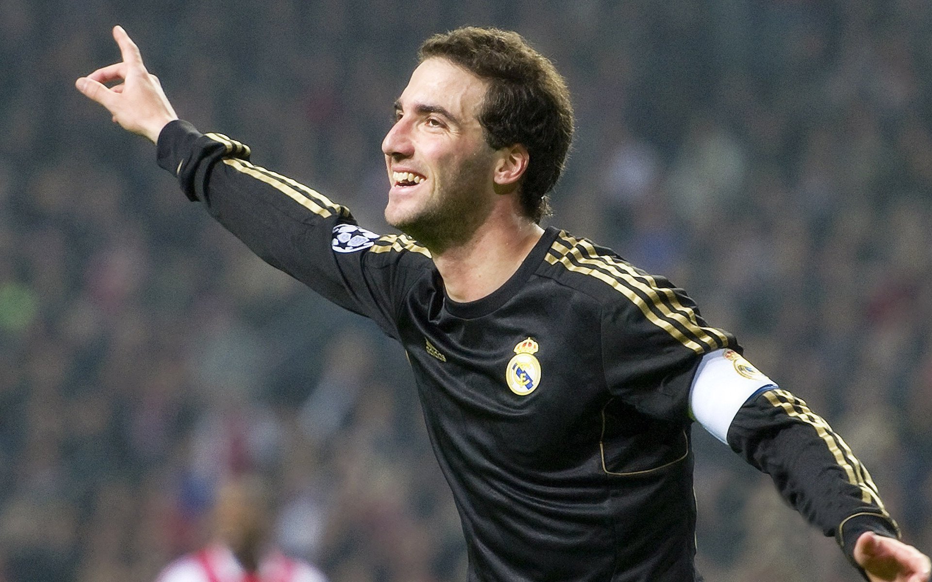 拜仁慕尼黑新援融入球队,助力德甲争冠